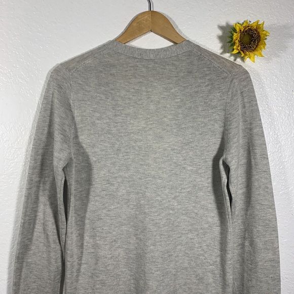 Banana Republic Wool Blend Button Up Pocket Sweater Cardigan Size Medium Womens - Picture 8 of 9